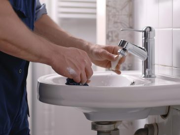 Come sturare il lavandino del bagno in modo naturale